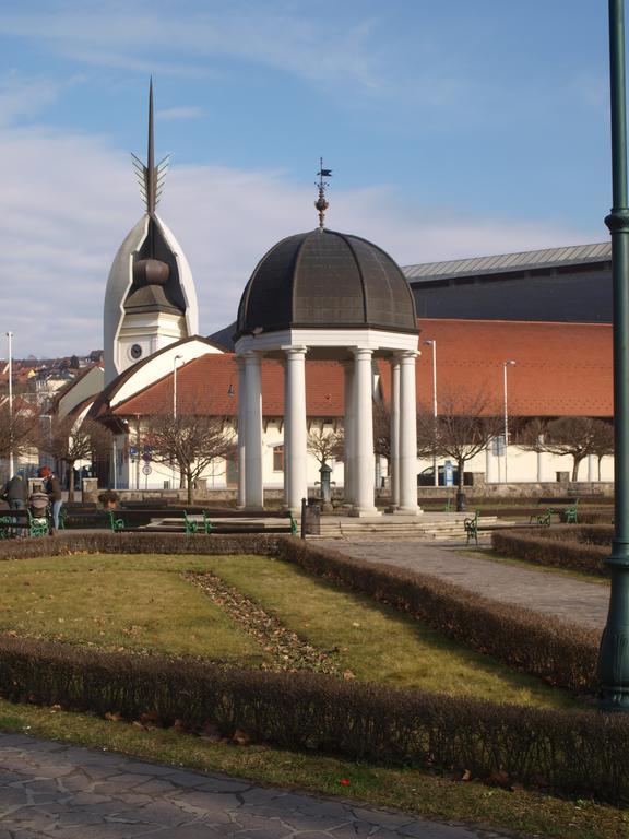 Évi Apartman Eger Exterior foto