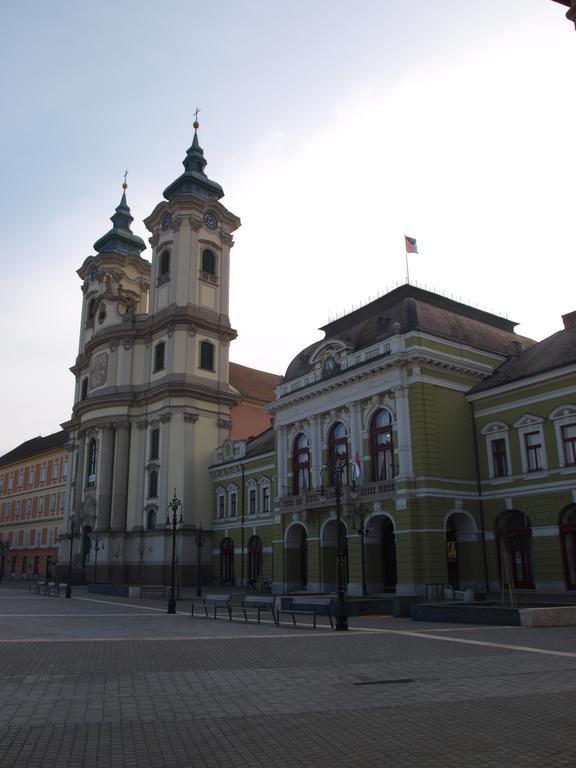 Évi Apartman Eger Exterior foto