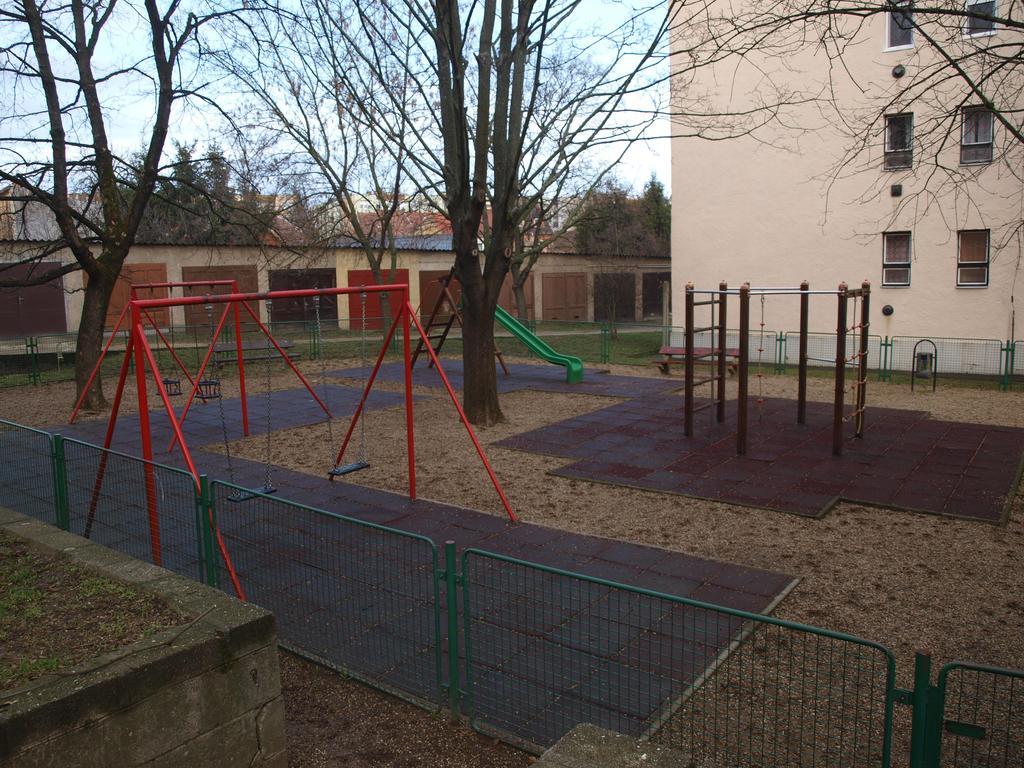 Évi Apartman Eger Exterior foto